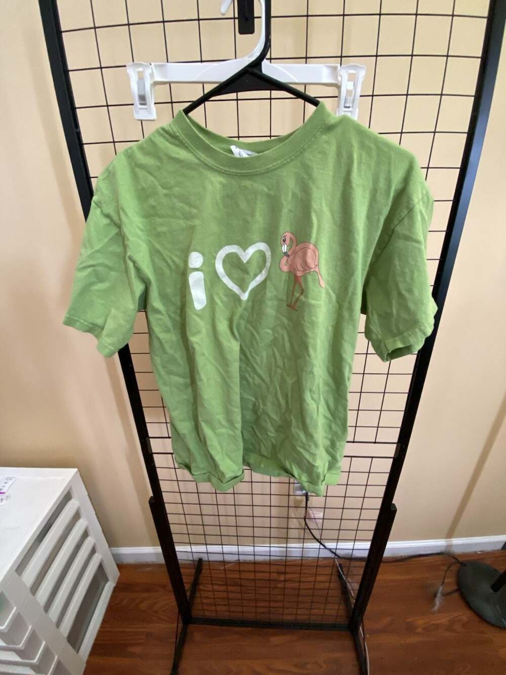 Gildan I Love Flamingo Graphic T-Shirt Green